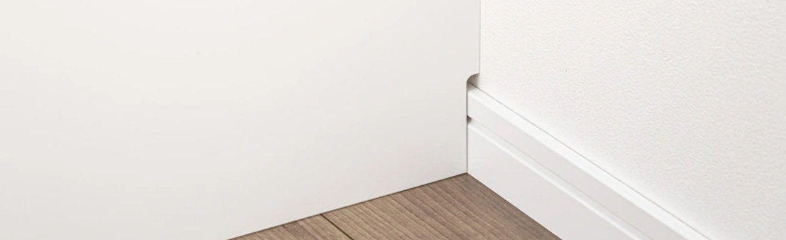 巾木部分の切り欠き