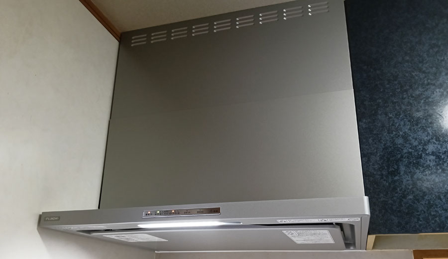 交換後のレンジフード（施工後）