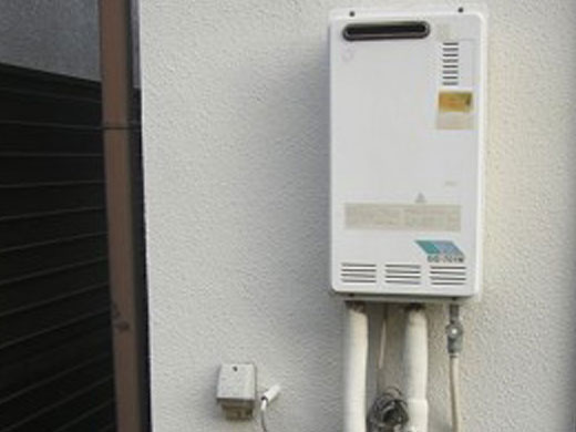 横浜市青葉区 ノーリツ給湯器交換 施工前