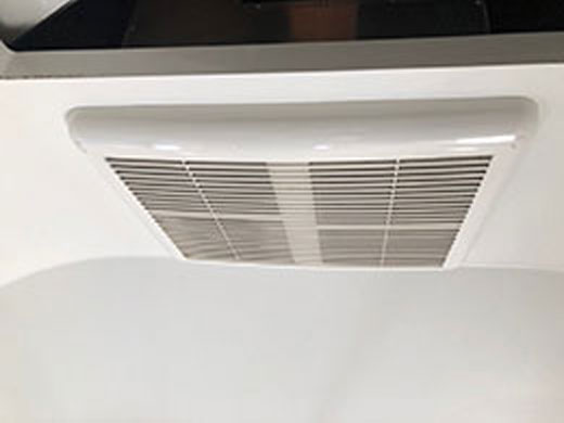 保土ヶ谷区周辺 浴室暖房乾燥機交換 施工前