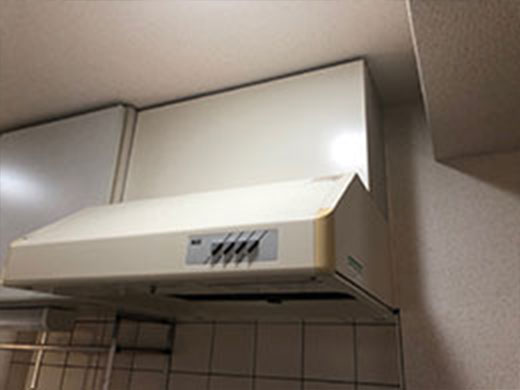 東京都中野区 レンジフード交換 施工前