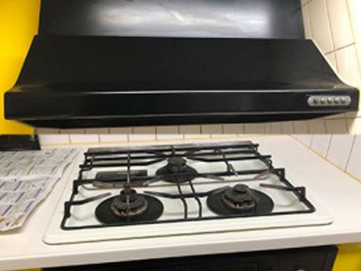 高津区周辺 レンジフード・ビルトインコンロ交換 施工前